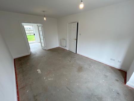 3 bedroom Semi-detached house to let in Heather Close, Burton Upon Trent, Branston, DE14