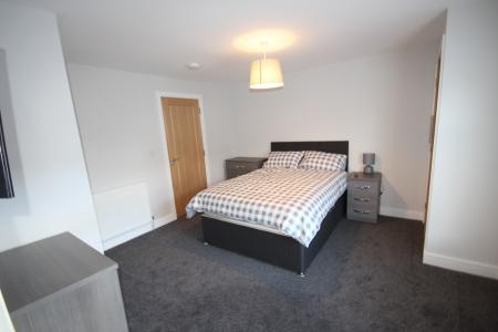 Calais Road, Staffordshire, Burton upon Trent, DE13