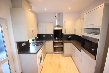 1 bedroom House share to let in Calais Road, Staffordshire, Burton upon Trent, DE13