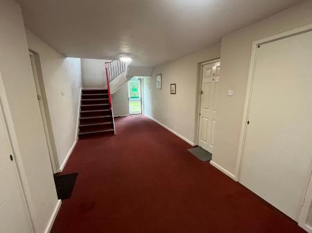 1 bedroom Flat to let in Nicklaus Close, Staffordshire, Burton upon Trent, DE14