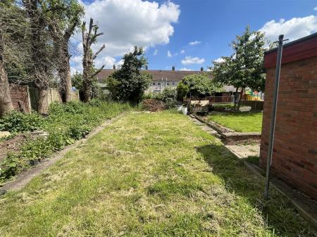 2 bedroom Terraced House for sale in Stanton Road, Burton-On-Trent