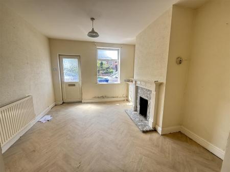 2 bedroom Terraced House for sale in Stanton Road, Burton-On-Trent
