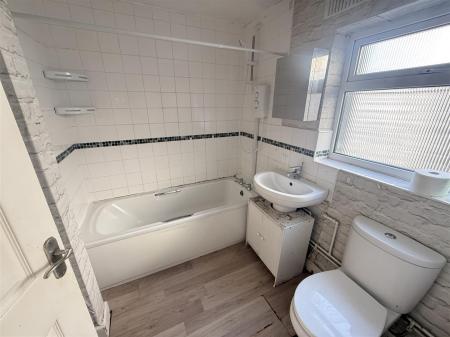 3 bedroom Terraced House for sale in All Saints Road, Burton-On-Trent