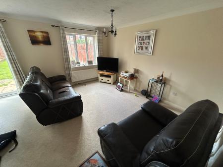3 bedroom Detached house to let in Belcher Close, Leicestershire, Coalville, LE67