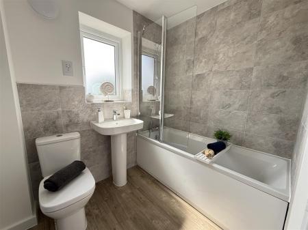 3 bedroom Detached house for sale in Hillside Road, Tatenhill, Burton-On-Trent