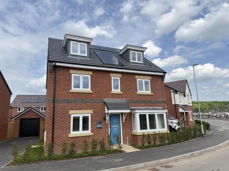 Hillside Road, Tatenhill, Burton-On-Trent
