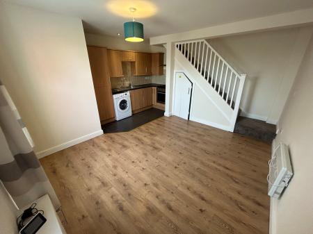 1 bedroom Flat to let in Wood Street, Staffordshire, Burton upon Trent, DE14