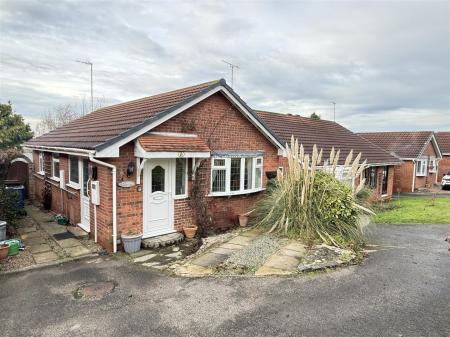 Chatsworth Drive, Tutbury, Burton-On-Trent