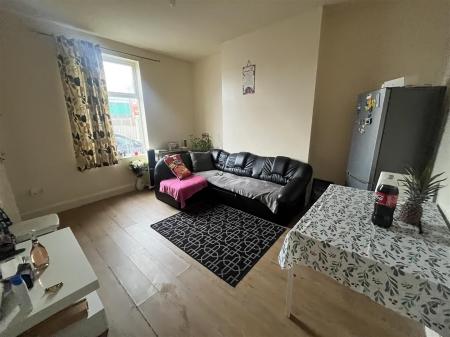 3 bedroom Terraced House for sale in Shobnall Road, Burton-On-Trent