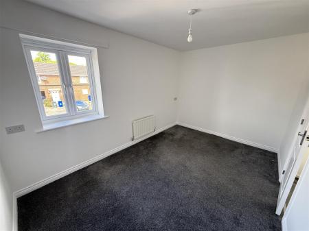 2 bedroom End of terrace house for sale in Saw Mill Way, Burton-On-Trent