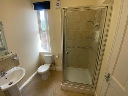 1 bedroom House share to let in Rangemore Street, Staffordshire, Burton upon Trent, DE14