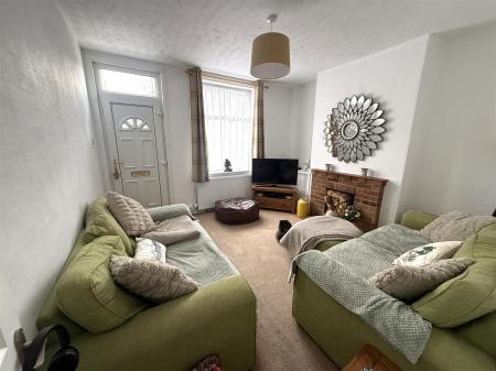 3 bedroom Terraced House for sale in Belvedere Road, Woodville, Swadlincote