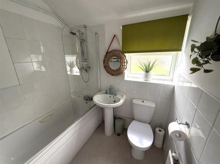 3 bedroom Terraced House for sale in Belvedere Road, Woodville, Swadlincote