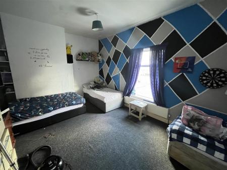 3 bedroom Terraced House for sale in Shobnall Road, Burton-On-Trent