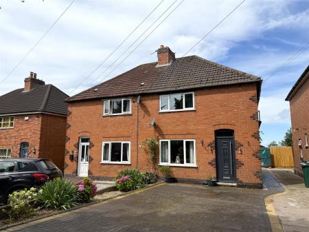 3 bedroom Semi-detached house for sale in Springfield Road, Midway