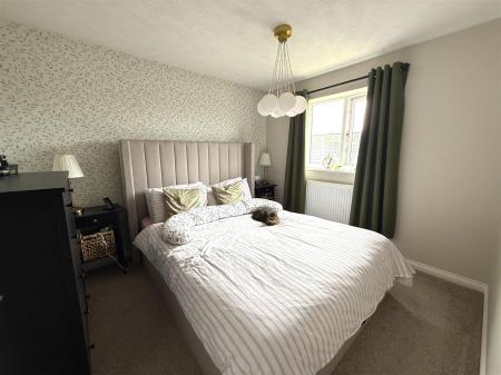 3 bedroom Semi-detached house for sale in Best Avenue, Burton-On-Trent
