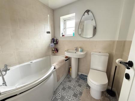 3 bedroom Semi-detached house for sale in Best Avenue, Burton-On-Trent