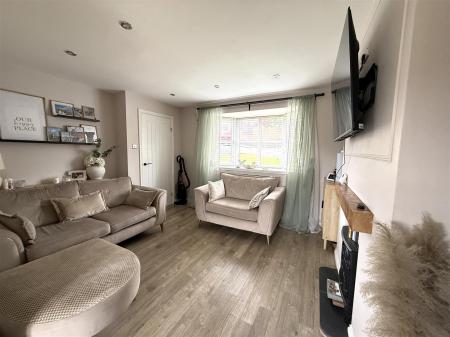 3 bedroom Semi-detached house for sale in Best Avenue, Burton-On-Trent