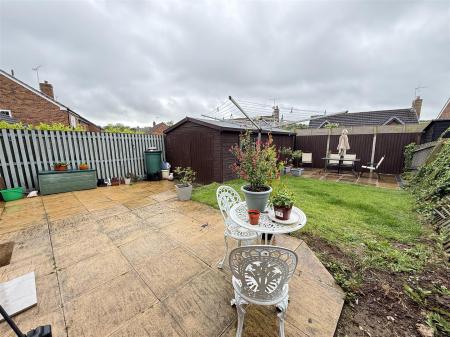 3 bedroom Semi-detached house for sale in Best Avenue, Burton-On-Trent