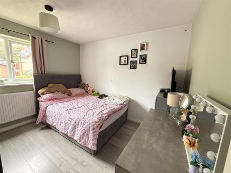3 bedroom Semi-detached house for sale in Best Avenue, Burton-On-Trent