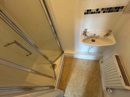2 bedroom Apartment to let in Wyggeston Street, Burton upon Trent, DE13
