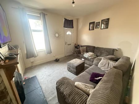 2 bedroom Terraced House for sale in Horninglow Road, Burton-On-Trent