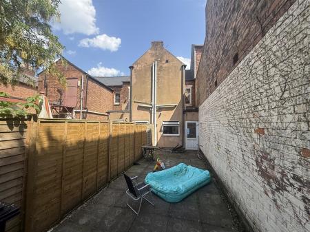 2 bedroom Terraced House for sale in Horninglow Road, Burton-On-Trent