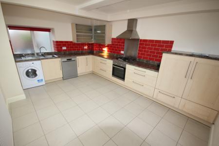 3 bedroom House to let in Home Farm Close, Heather, LE67