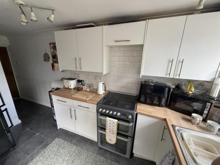 2 bedroom Terraced House for sale in Tutbury Road, Burton-On-Trent