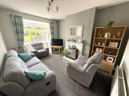 3 bedroom Semi-detached house for sale in Forest Road, Burton-On-Trent