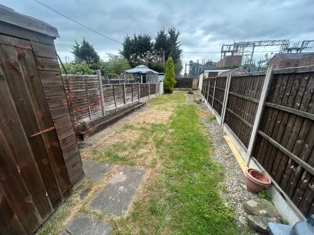 2 bedroom House to let in Wetmore Road, Burton upon Trent, DE14