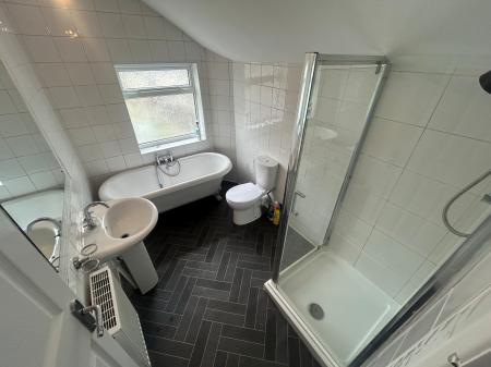 2 bedroom House to let in Wetmore Road, Burton upon Trent, DE14