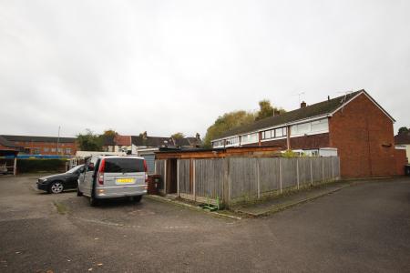 3 bedroom Terraced House to let in Harper Court, Staffordshire, Burton upon Trent, DE13