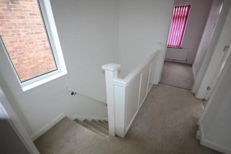 3 bedroom Semi-detached house to let in Harlaxton Street, Staffordshire, Burton upon Trent, DE13