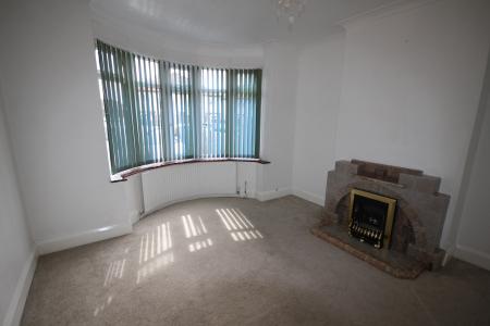 3 bedroom Semi-detached house to let in Harlaxton Street, Staffordshire, Burton upon Trent, DE13