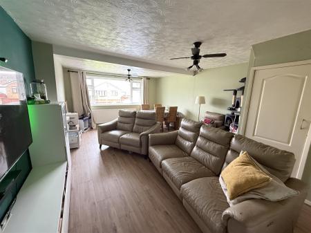 3 bedroom Semi-detached house for sale in Fairham Road, Stretton, Burton-On-Trent