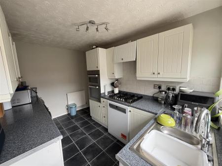 3 bedroom Semi-detached house for sale in Fairham Road, Stretton, Burton-On-Trent