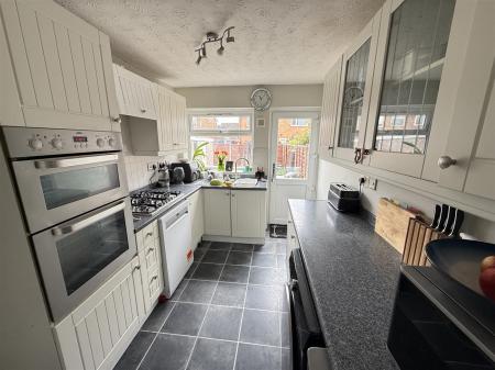 3 bedroom Semi-detached house for sale in Fairham Road, Stretton, Burton-On-Trent