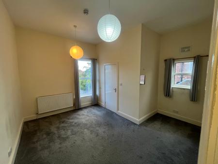 1 bedroom Apartment to let in Ashby Road, Burton upon Trent, DE15