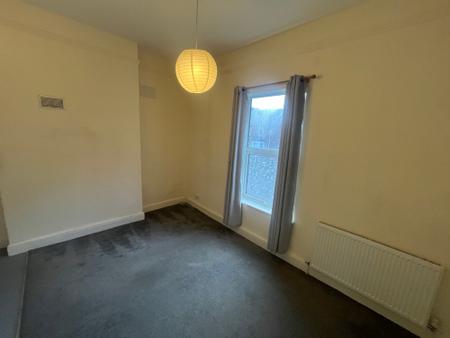 1 bedroom Apartment to let in Ashby Road, Burton upon Trent, DE15