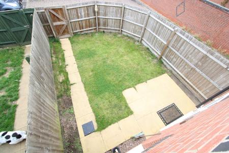 3 bedroom House to let in Panama Road, Burton upon Trent, DE13