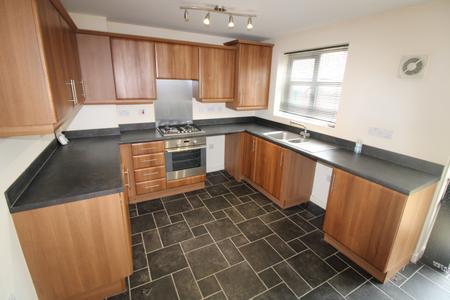 3 bedroom House to let in Panama Road, Burton upon Trent, DE13