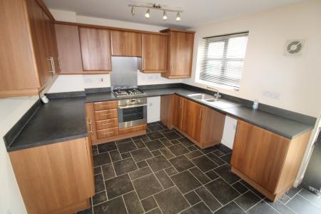 3 bedroom House to let in Panama Road, Burton upon Trent, DE13