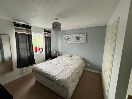 3 bedroom Detached house to let in Marlow Drive, Branston, DE14