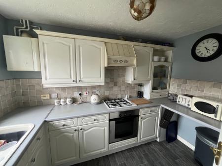3 bedroom Detached house to let in Marlow Drive, Branston, DE14