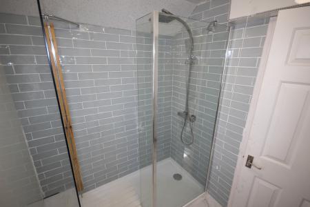 3 bedroom Terraced House to let in Russell Street, Swadlincote, Newhall, DE11
