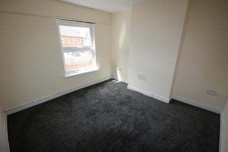 3 bedroom Terraced House to let in Russell Street, Swadlincote, Newhall, DE11