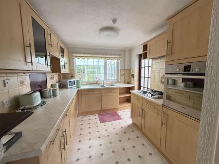 3 bedroom Semi-detached house for sale in Clays Lane, Branston, Burton-On-Trent