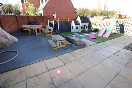 3 bedroom Detached house to let in Bittern View, Derbyshire, Willington, DE65