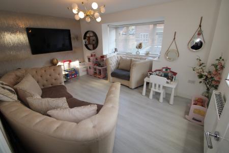 3 bedroom Detached house to let in Bittern View, Derbyshire, Willington, DE65